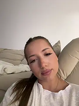 WilddAngel live XXX chat