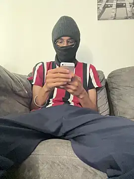 XXX chat uživo modela DeepGuy20