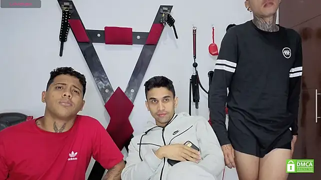 EliteBoysLive Webcamshow