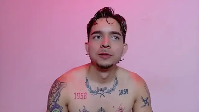 Živý XXX chat AliceandMax