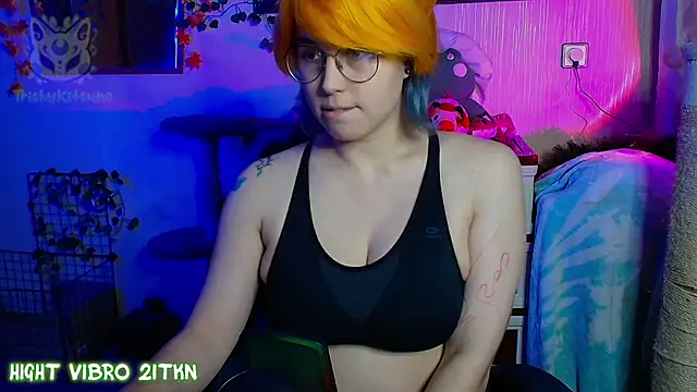 TrickyKitsune Live XXX-chat