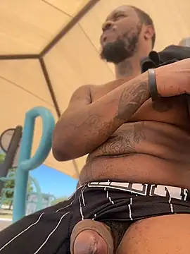 Stressreliever82 Show in webcam