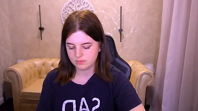 KristiFoxy Chat XXX in diretta