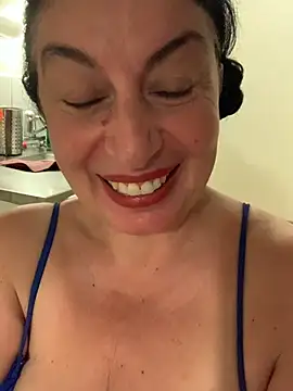 Lizzaa80 Adlı Modelin Web Kamerası Şovu