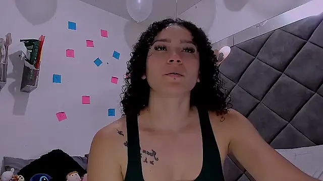 Nellyhills Live XXX-Chat
