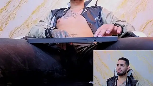 matteosantos' Live XXX Chat