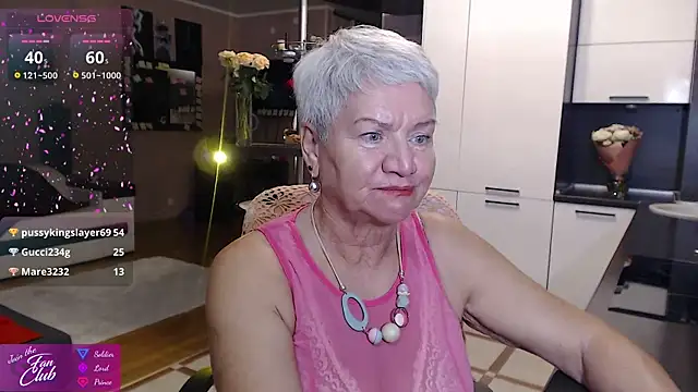 Chatroom XXX en direct de roxana_brooks