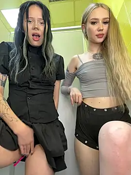 Chatroom XXX en direct de sukidaa