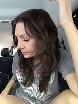 BeautifulMesss XXX чат на живо
