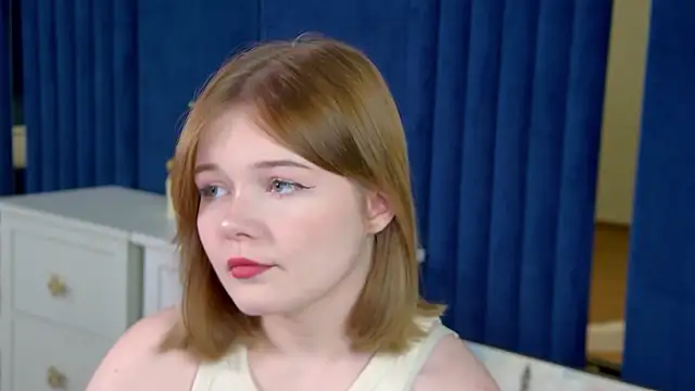ElinaVale's Live XXX Chat