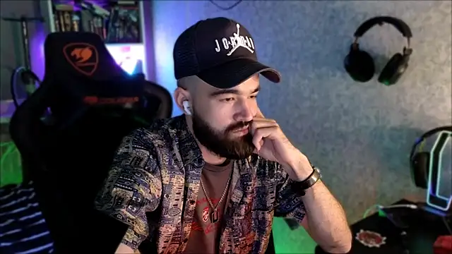 Živý XXX chat _Serious_Man