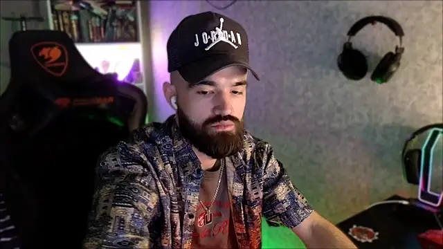 XXX chat uživo modela _Serious_Man