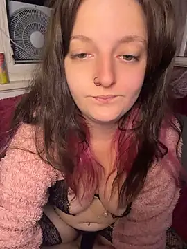 Kinkybooby Adlı Modelin Canlı XXX Sohbeti