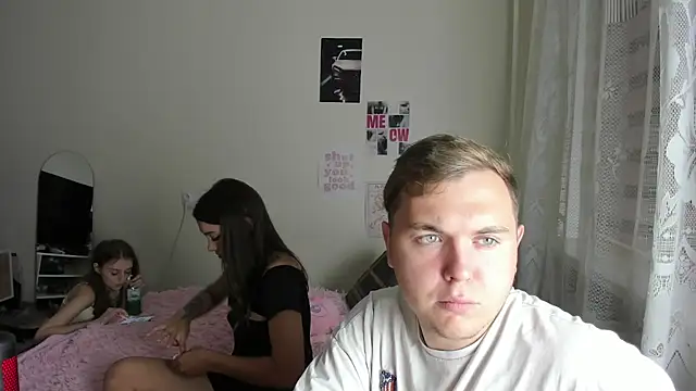 AnikaBest Adlı Modelin Canlı XXX Sohbeti