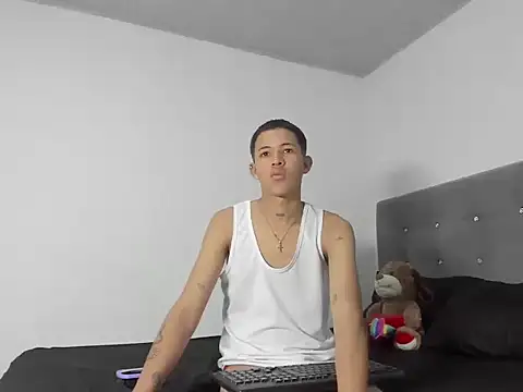 RoySteven Live XXX Chat