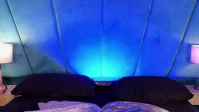 Aaron_EzeのライブXXXチャット