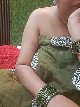 SHANVII Adlı Modelin Canlı XXX Sohbeti