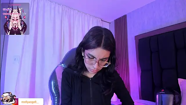Chat XXX en directo de Molly_A