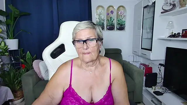 Chat +18 de Selenna57 ao vivo