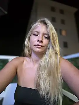 צ'אט XXX בשידור חי של AnastasiaAniess