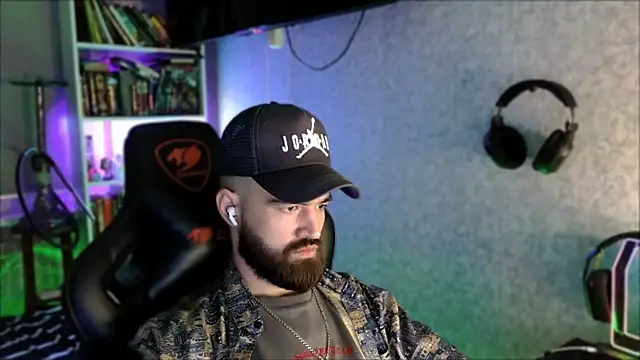 _Serious_Man 网络视讯表演