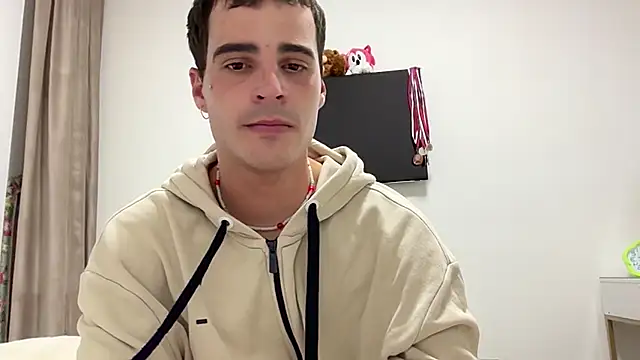 Lucas_bennet ওয়েবক্যাম শো