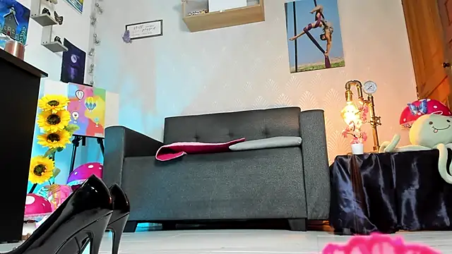 XXX chat uživo modela Alaia_Love77