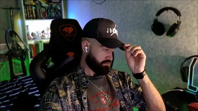 Chat +18 de _Serious_Man ao vivo