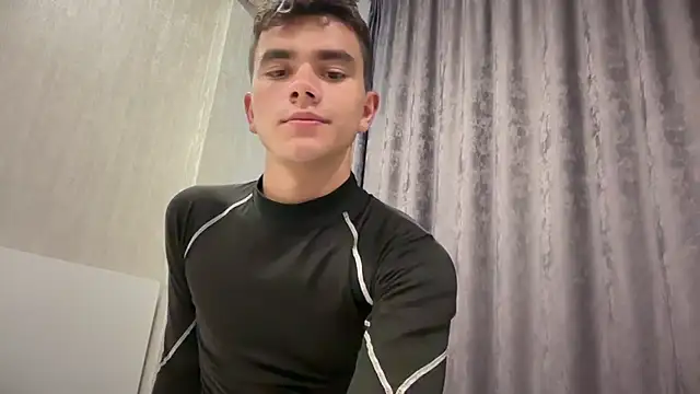 Just_Max02's Webcam Show