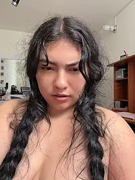 Yui-Ch06 élő XXX-chatje