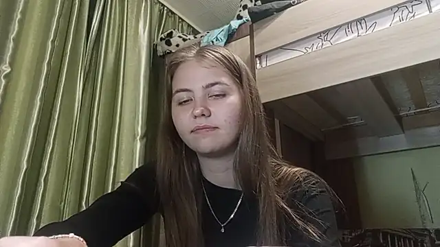 AnnettaHosaka's Live XXX Chat
