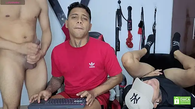 EliteBoysLive's Live XXX Chat