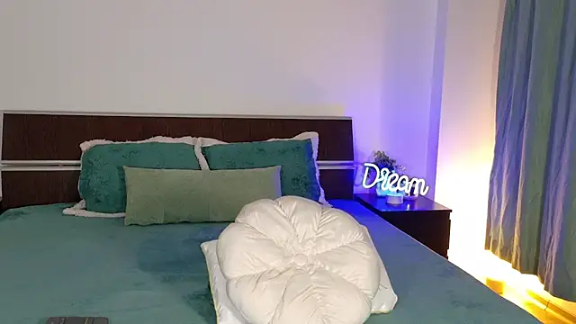 Sofimoon26's Live XXX Chat