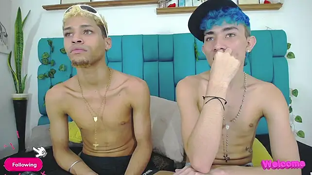 Chat +18 de STRANGER_BOYS ao vivo