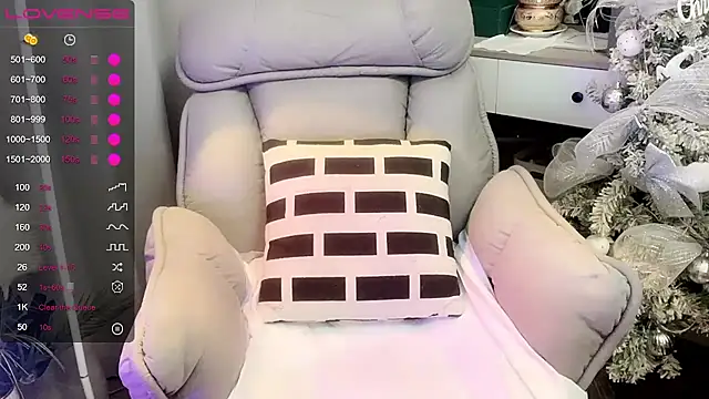 Monica-666888- Chat XXX in diretta