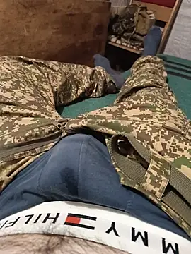 vladyslav18_ Adlı Modelin Canlı XXX Sohbeti