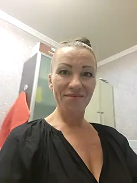 pure_elena's Webcam Show