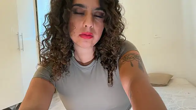 Chat +18 de fayfay2002 ao vivo