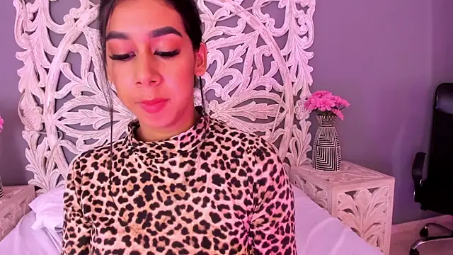 Chatroom XXX en direct de AnaGonzalez_