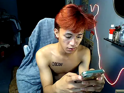 naughtyboyloy_0 Pertunjukan Webcam