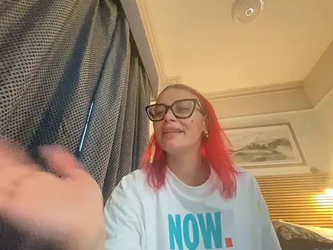 FoxyValentine's Live XXX Chat