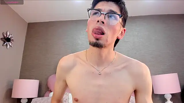 Živý XXX chat MaxFoox