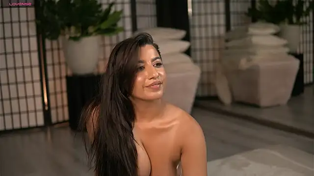 AliceVergara Live XXX Chat