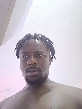 הופעת וובקאם של Topbouyy
