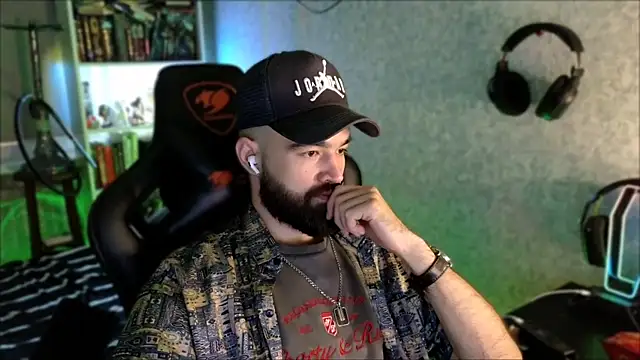_Serious_Man Chat XXX live