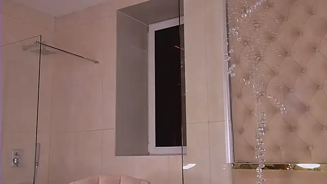 AgathaLevine – Naživo XXX chat