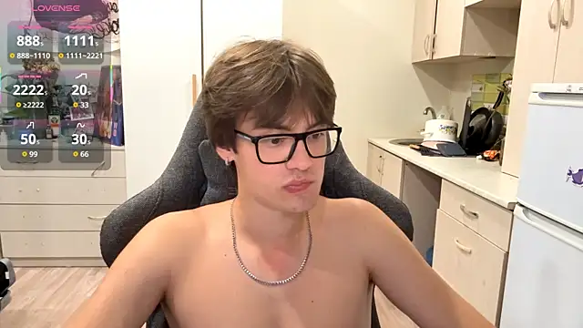 Chat XXX ao vivo de JadeNoiiir