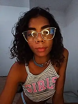 ElisaBoyer লাইভ XXX চ্যাট