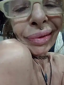 Chat +18 de FrozenWaffle ao vivo