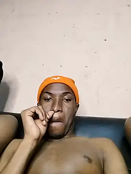 Breezyvikky élő XXX-chatje